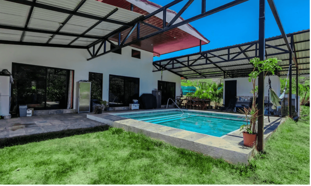 terrasse de piscine extérieure Casa Pacifica Samara