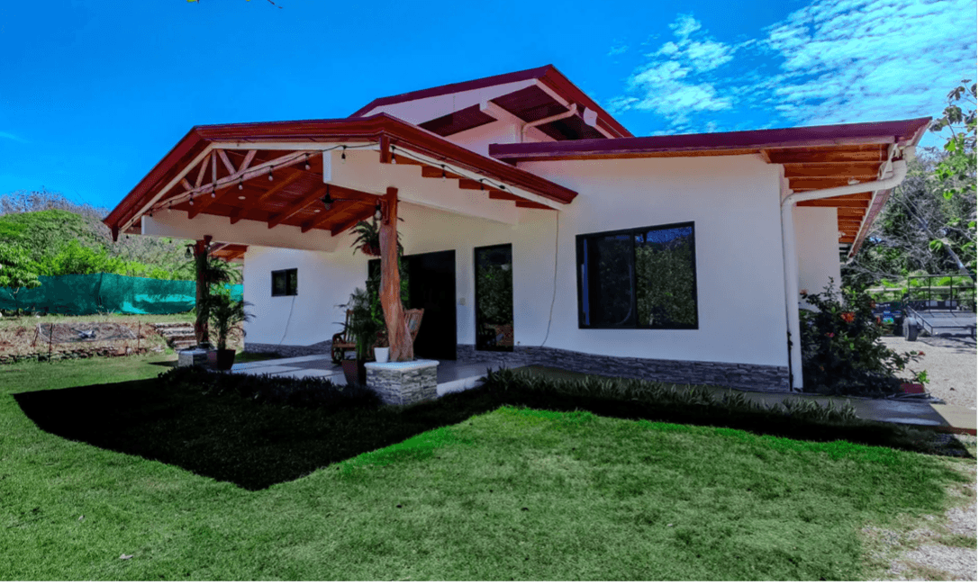 vue de face de l’extérieur de Casa Pacifica, Samara, Costa Rica