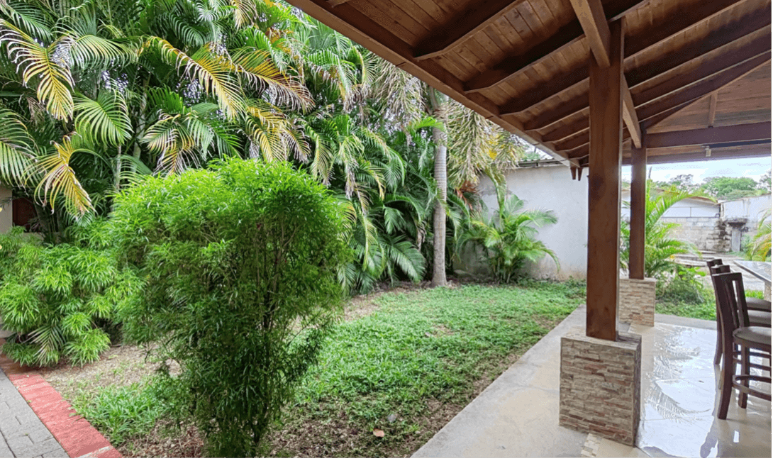chemin de jardin tropical Casa Rosa Costa Rica