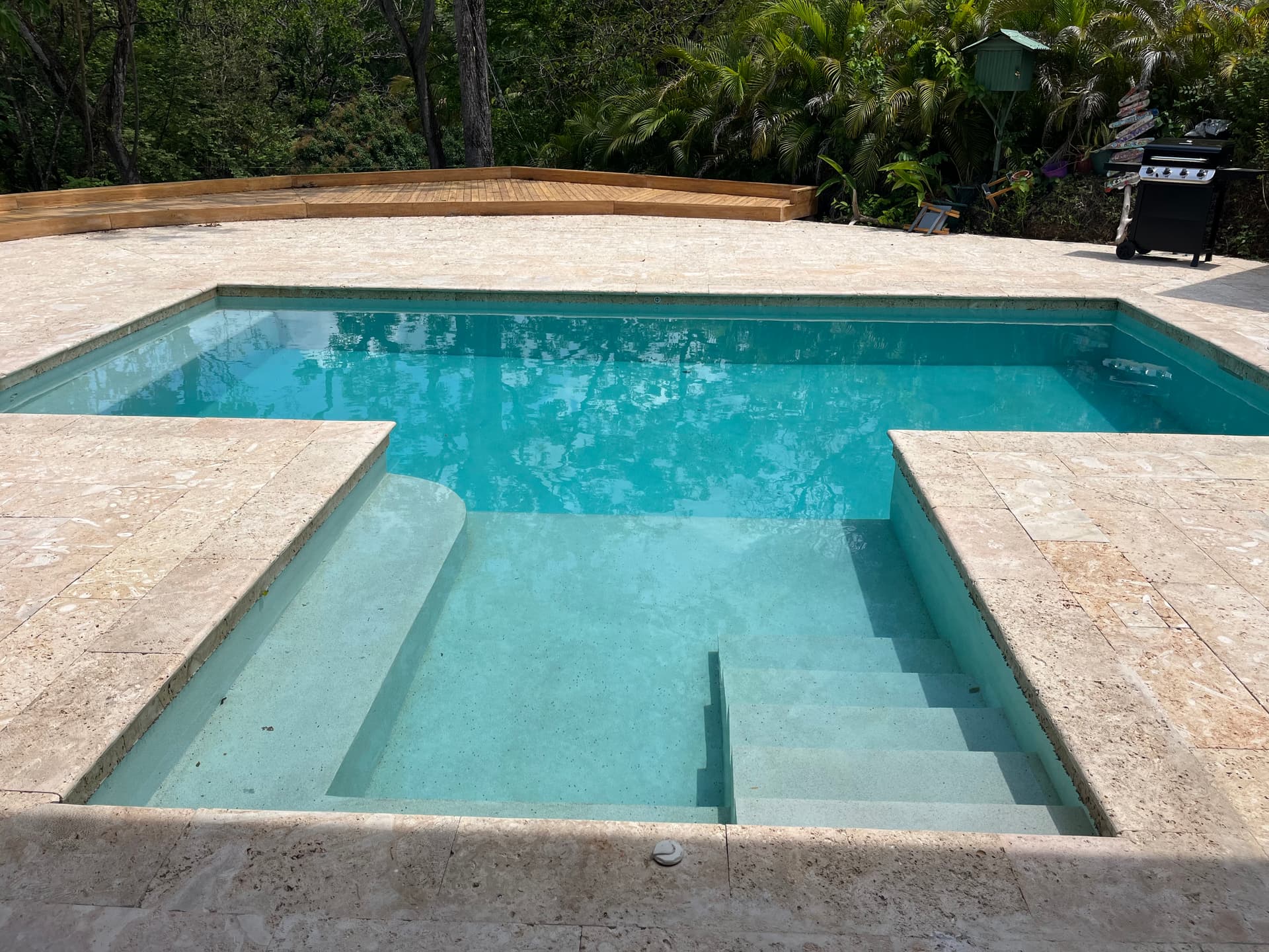 piscine d’eau salée terrasse casa del bosque samara woods costa rica