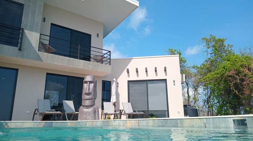 Villa de luxe avec vue sur l’océan à vendre à Samara, Costa Rica, avec piscine privée et architecture moderne