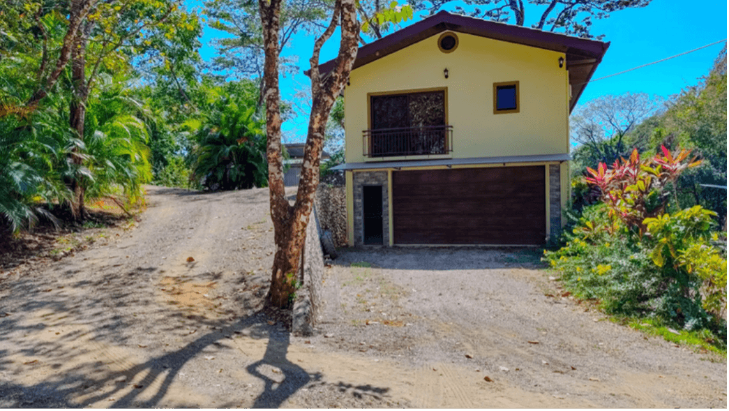 Níspero Tree House, à vendre près de Sámara, au Costa Rica Entrée de la cabane dans l’arbre Nispero