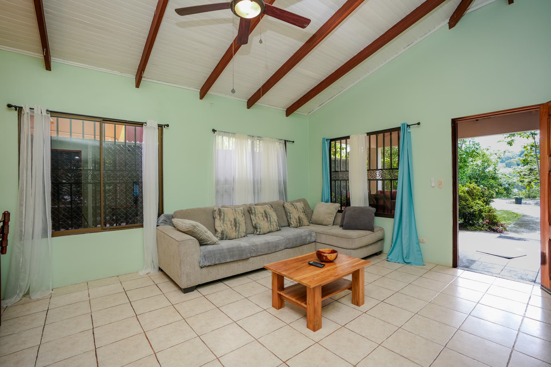 Villa Natural Breeze, à vendre près de Playa Sámara, au Costa Rica Villa Natural Breeze, à vendre près de Playa Sámara, au Costa Rica