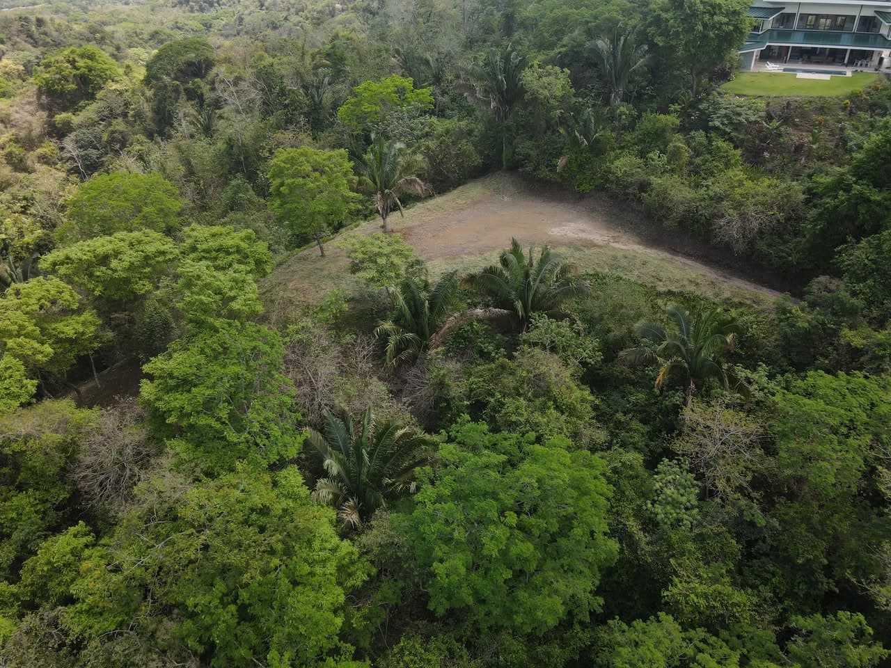 Propriété surélevée au sommet d’une colline terrain surélevé au sommet d'une colline avec vue sur la jungle, Costa Rica