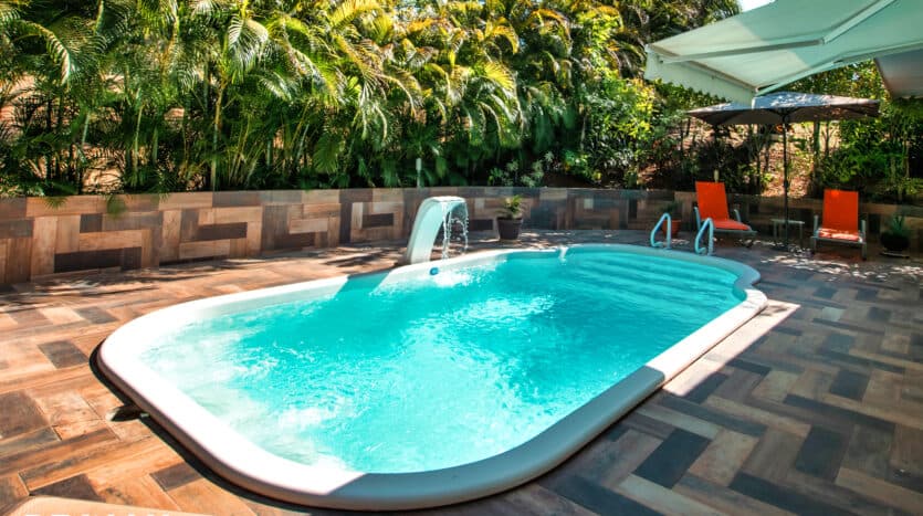 Villa de Palmas avec piscine privée piscine privée entourée d’un jardin tropical carrillo costa rica