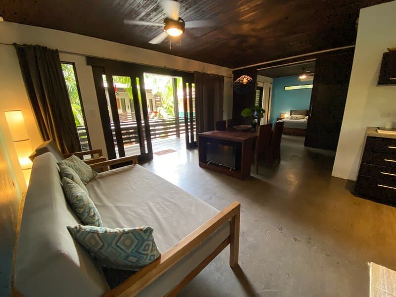 Suite de hotel moderna y ecológica habitación de hotel ecológico de lujo en Playa Sámara
