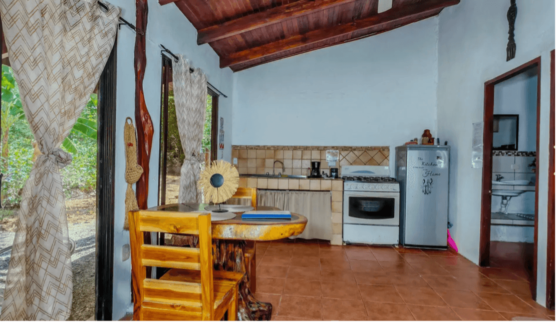 Interior de la cocina de la villa selva villa cocina costa rica