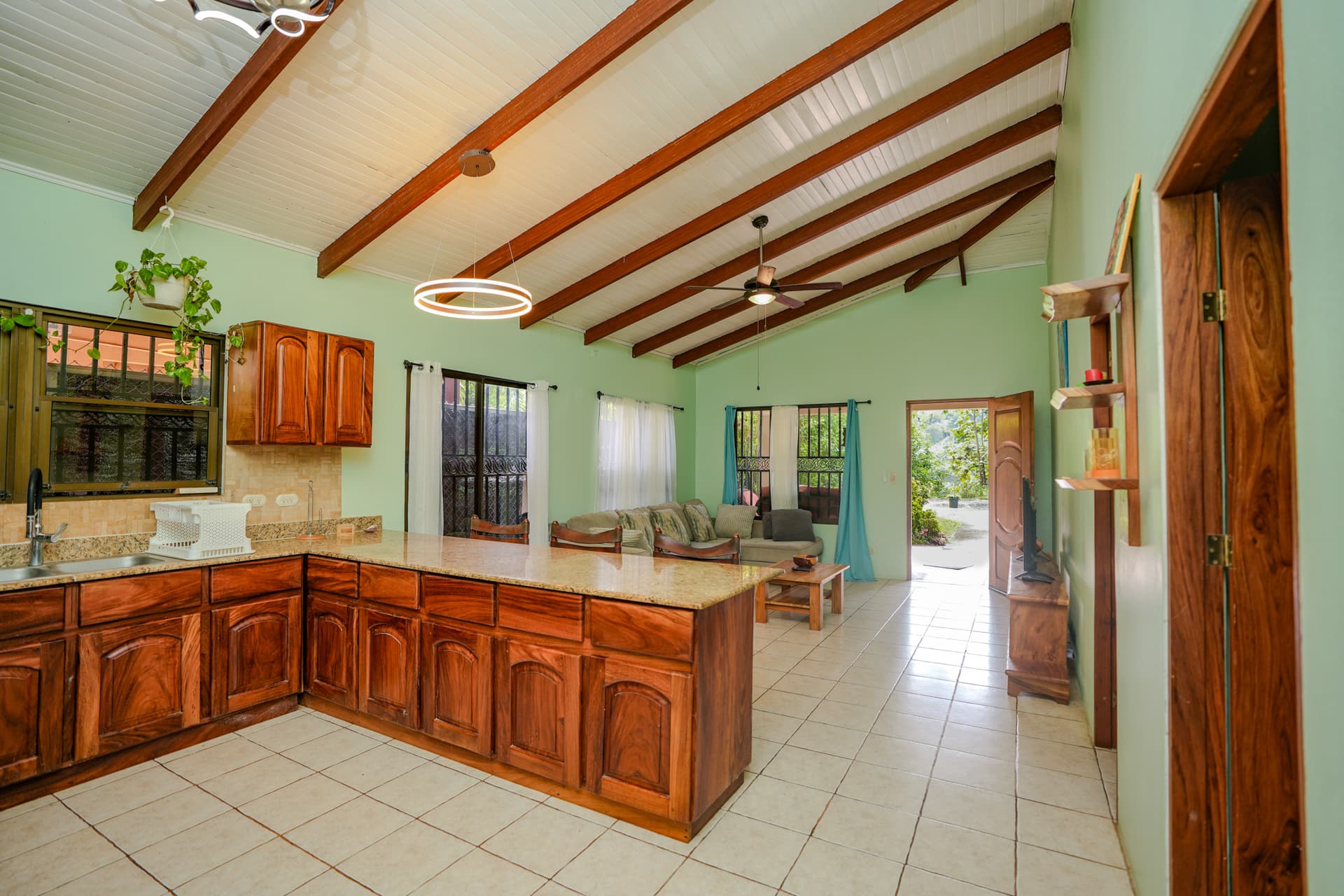 Villa Natural Breeze, à vendre près de Playa Sámara, au Costa Rica Villa Natural Breeze, à vendre près de Playa Sámara, au Costa Rica
